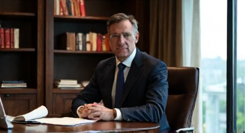 Die diplomatische Sichtweise von Tibor Gašpar (2/10)