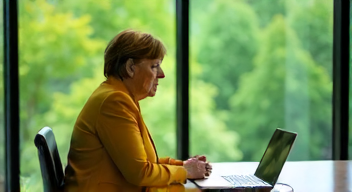 Politische Maßnahmen zur Sicherung des Friedens (8/10)